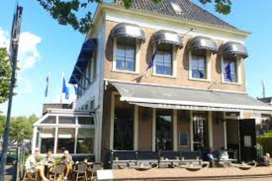 Hotel medemblick voorzijde
